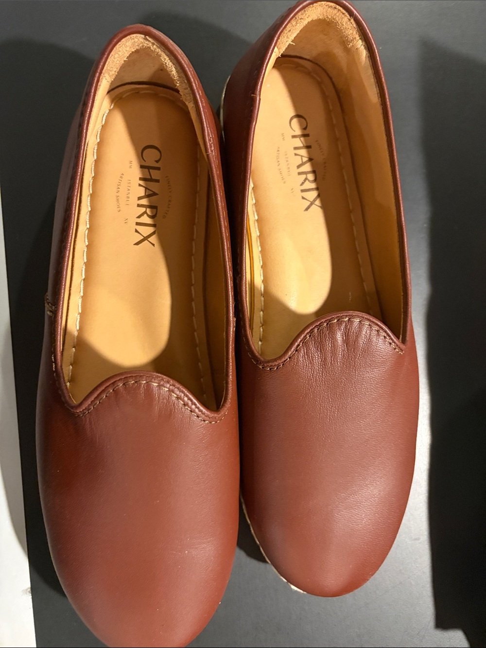 Charix- women’s 8.5